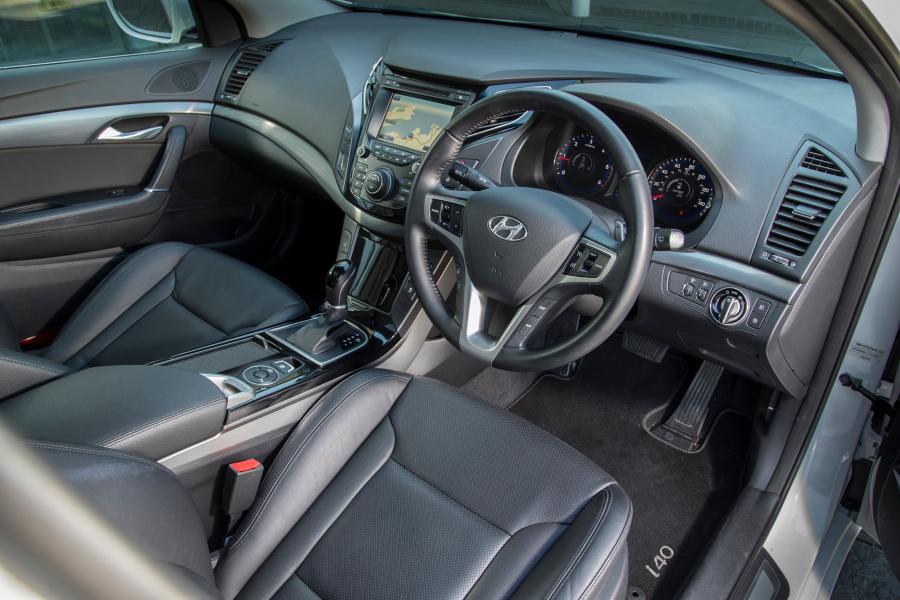  Hyundai i40 Tourer 2014 года  (UK) (фото 51 из 73)